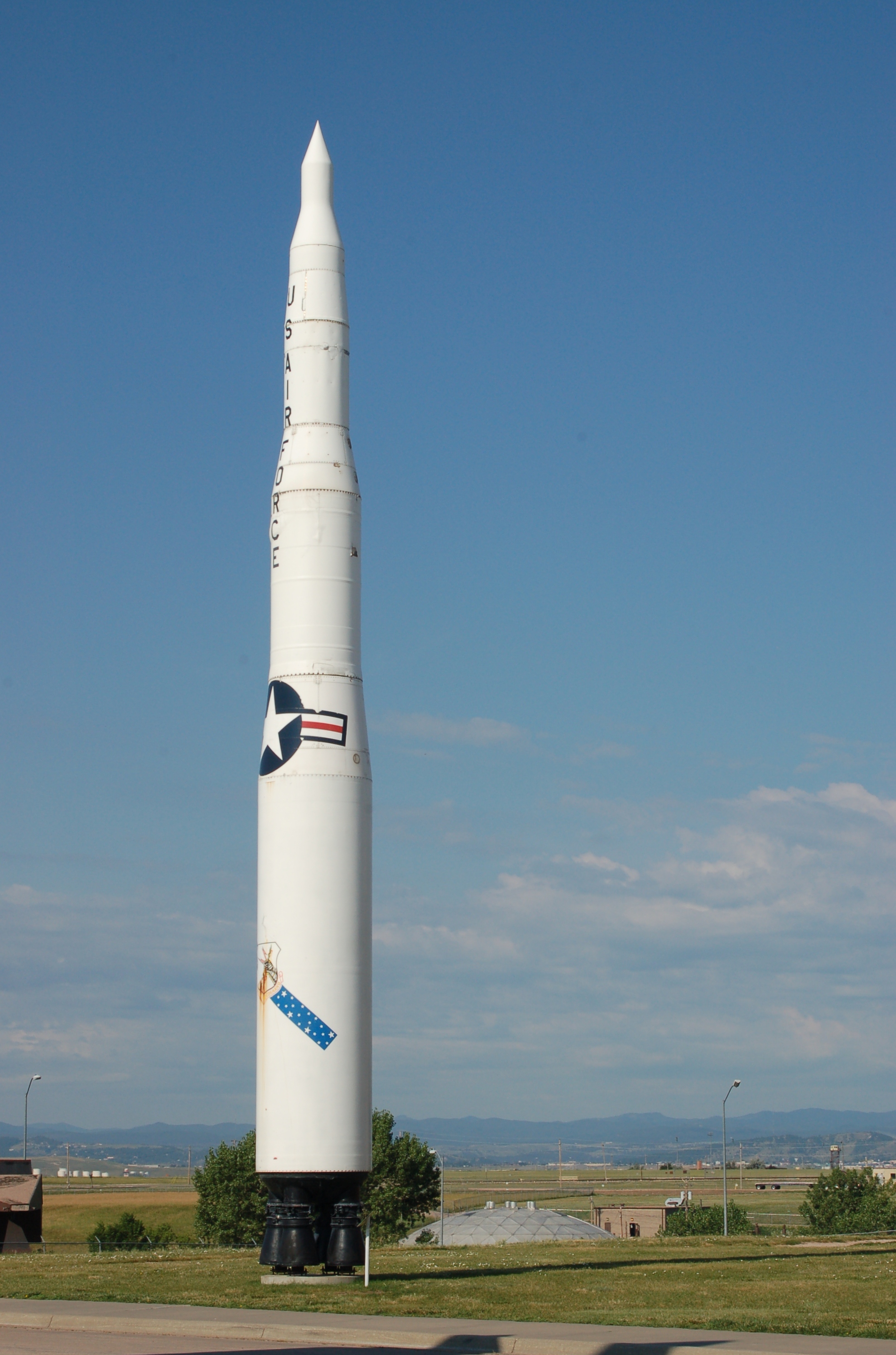 minuteman missile silo blast door